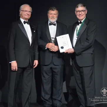 Mr Harold Lubansky (AU) presented to His Majesty as a new Benefactor Circle member