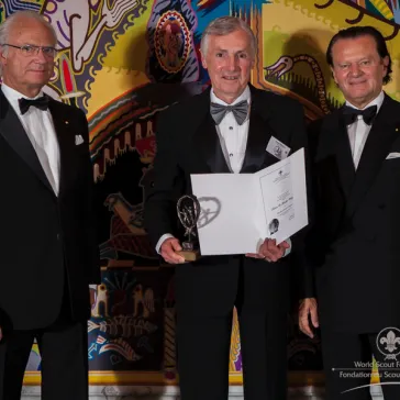 Mr Dennis Waitzman (US) presented to His Majesty as Benefactor Circle Member